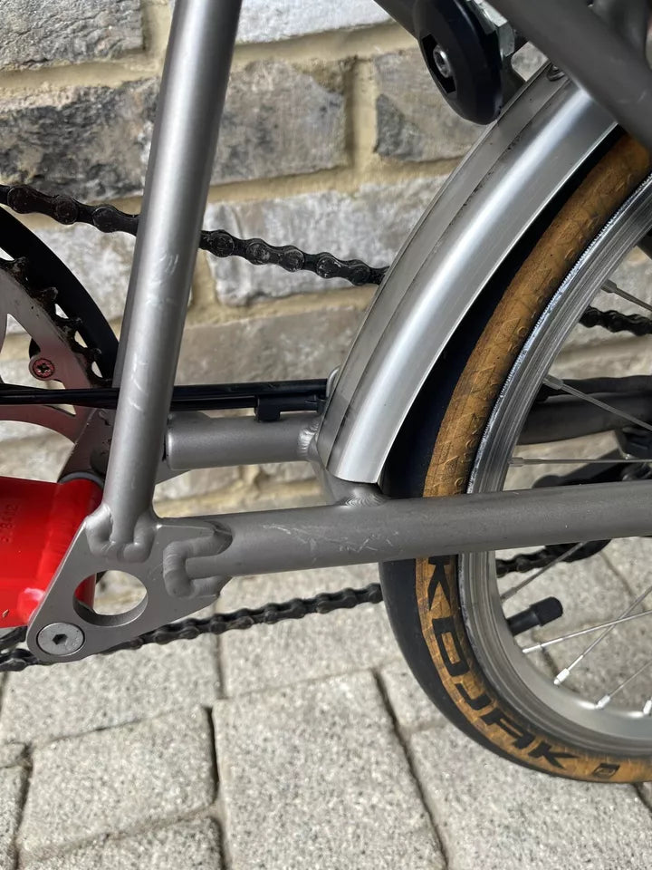 Brompton Red Superlight S2L-X - Low Bar 2 Speed Titanium