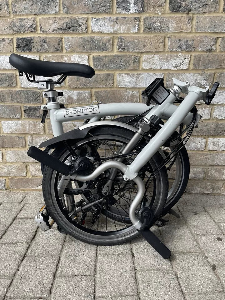 Brompton Papyrus White M6L-X Superlight Titanium with Dynamo Lights